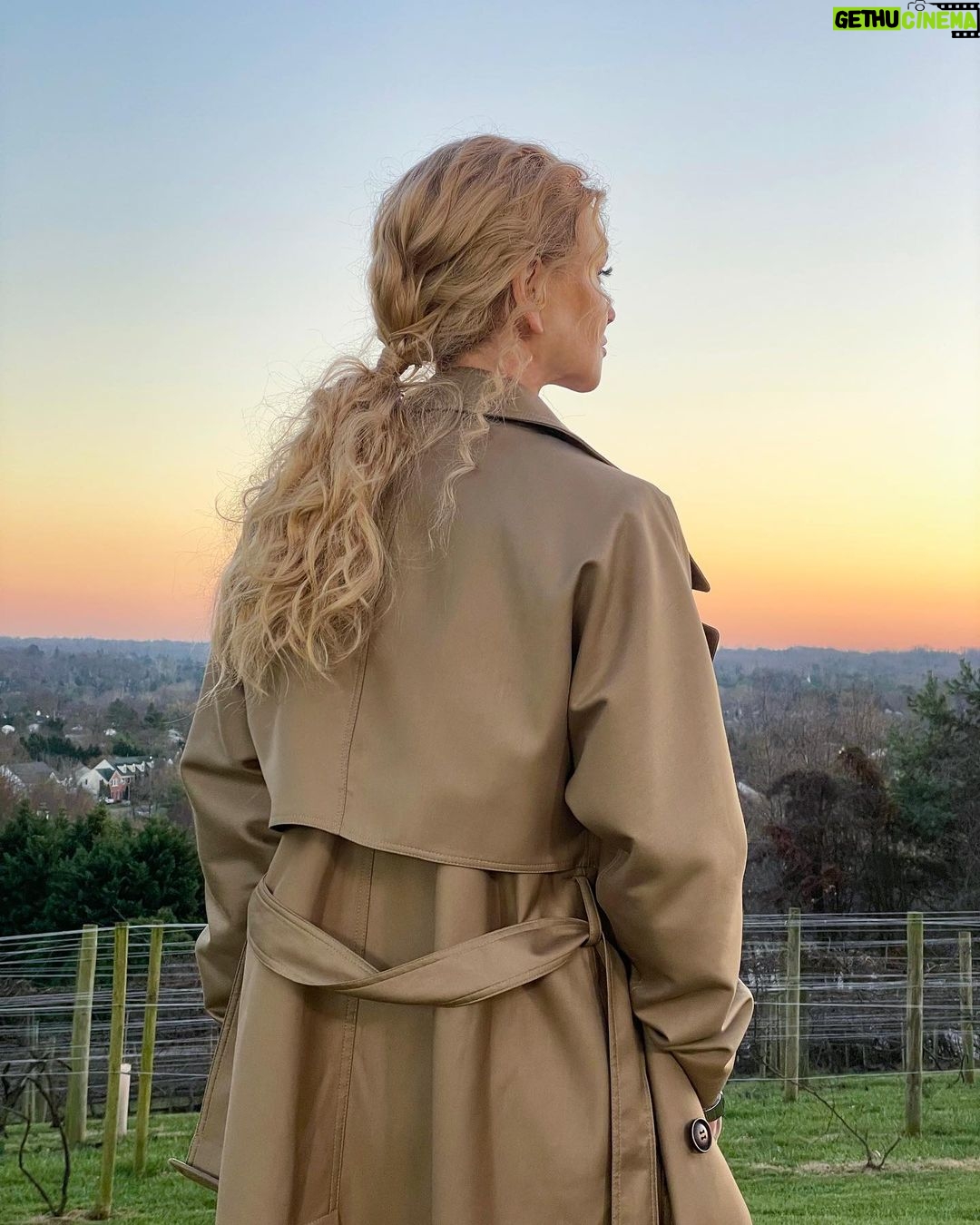 Nicole Kidman Instagram - Goodbye Baltimore, thank you for your hospitality and kindness 💛🌅 Baltimore, Maryland