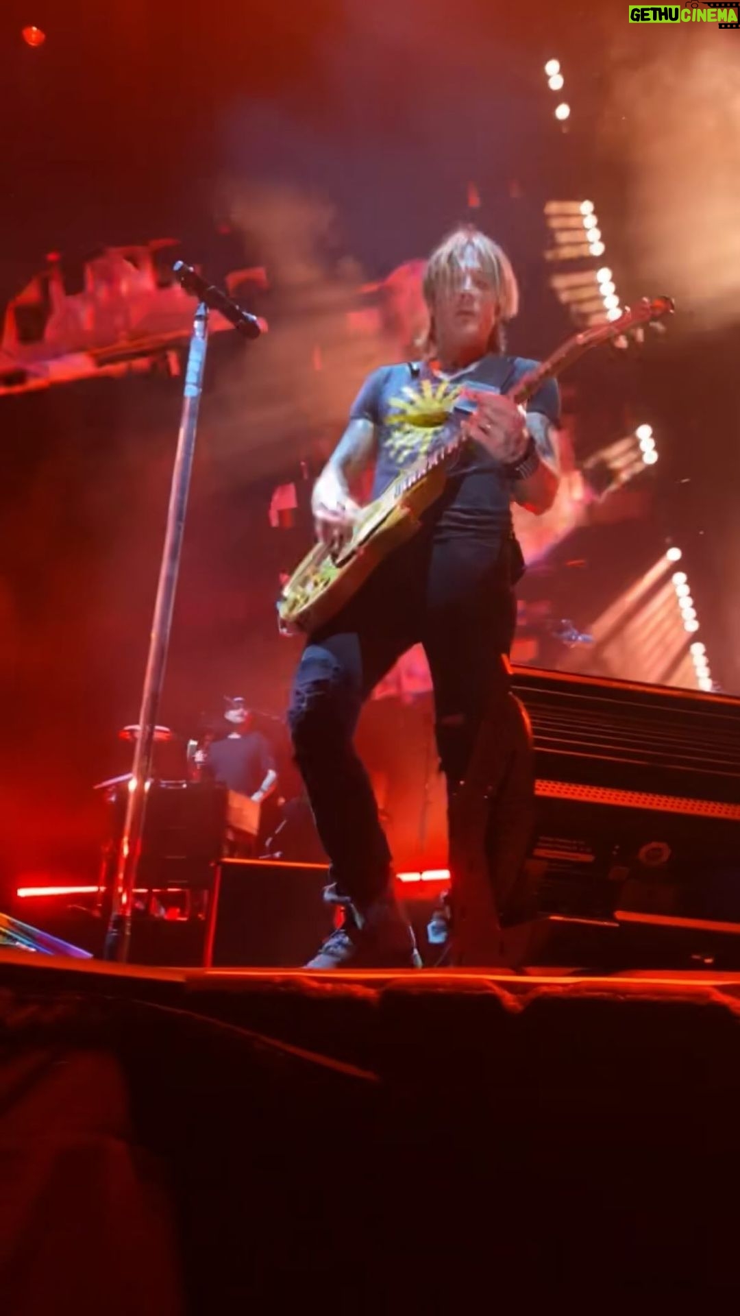 Nicole Kidman Instagram - Happy #FathersDay Keith Lionel! We love being on tour with you and watching you play guitar ❤️❤️❤️ Celebrating all fathers out there today