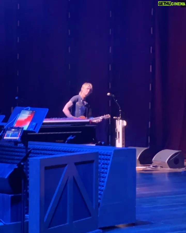 Nicole Kidman Instagram - Friday at the Grand Ole @Opry & Saturday at the @BelcourtTheatre πΆπ₯ Just another weekend in Nashville π @KeithUrban #TheNorthman