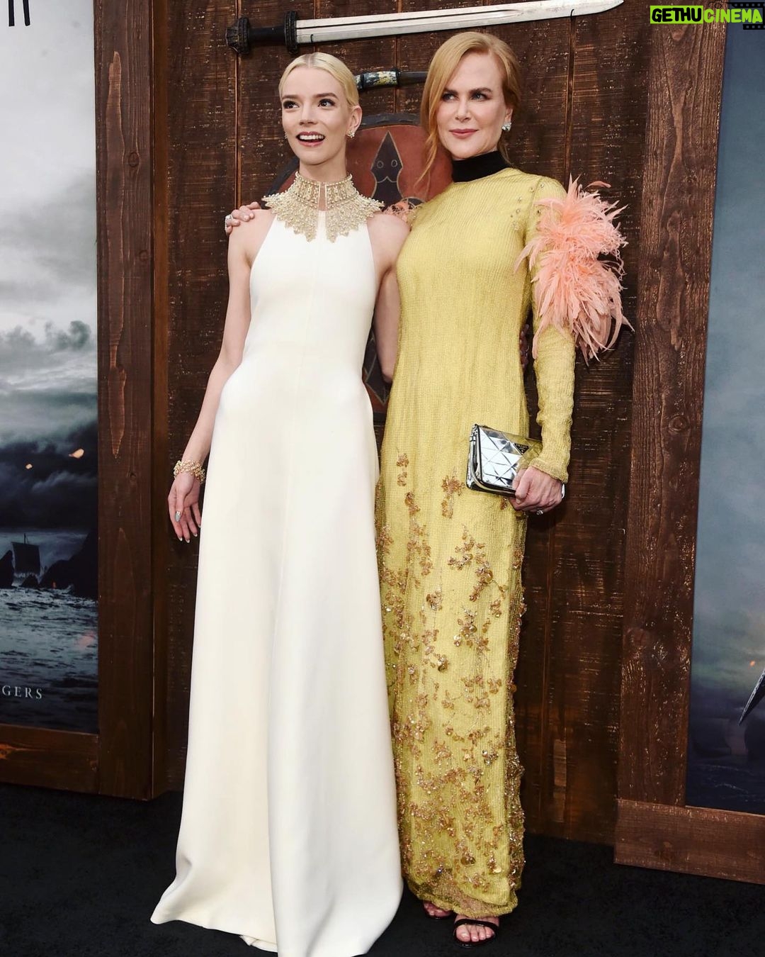 Nicole Kidman Instagram - Excited to reunite with my fellow cast & crew at the premiere of #TheNorthman tonight ✨💗❄️ TCL Chinese Theatres