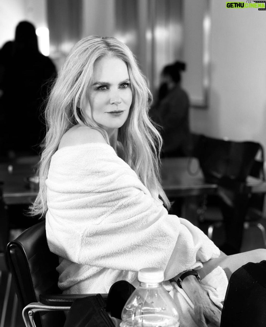 Nicole Kidman Instagram - The December Issue of @HollywoodReporter with @BardemAntarctic ✨ #BeingTheRicardos