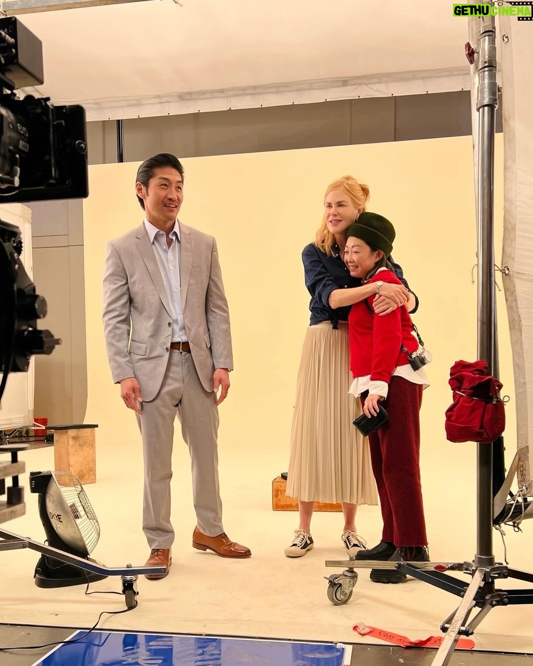 Nicole Kidman Instagram - Come behind the scenes as we celebrate the making of #Expats with this phenomenal cast & crew xx @PrimeVideo