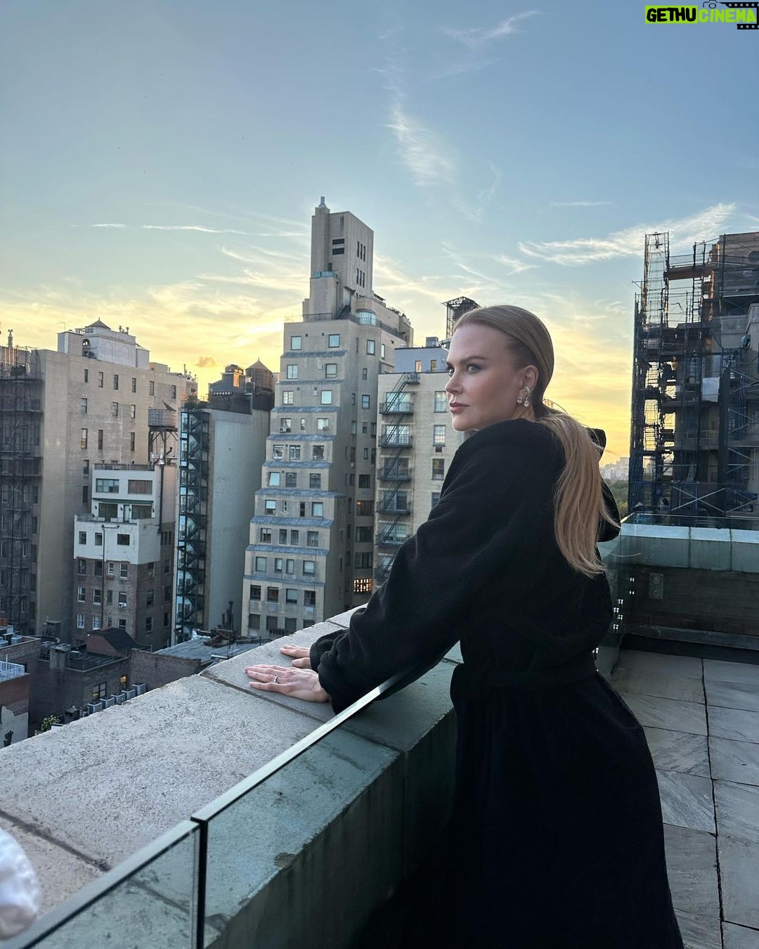 Nicole Kidman Instagram - Gorgeous Night 💙 #CaringForWomen So happy to be a part of it! New York, New York