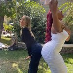 Nicole Richie Instagram - Here are some photos of me, @theestallion, & my bearded dragon Speedy touching butts & taking selfies. Have a blessed weekend! #offtheleash #nikkifresh 👅🦎