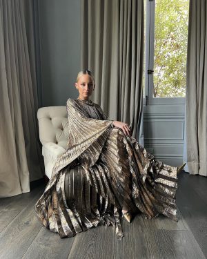 Nicole Richie Instagram - My family forgot to take a holiday photo this year… but i didn’t 💅🏽