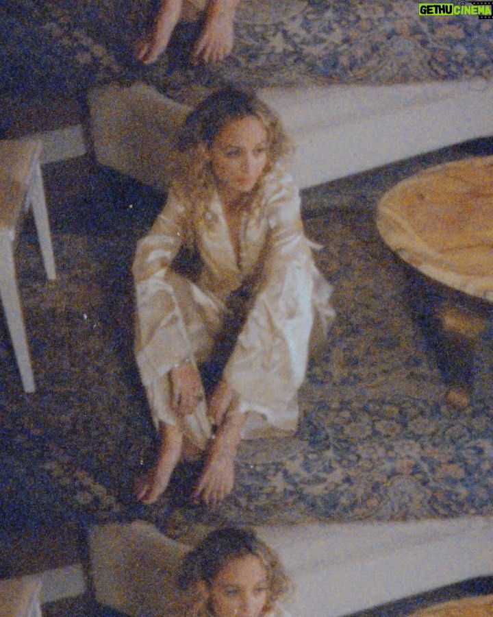 Nicole Richie Instagram - Lounging all Sunday long. @houseofharlow1960 🎥 @globaliza #HOUSEOFHARLOW LOUNGEWEAR