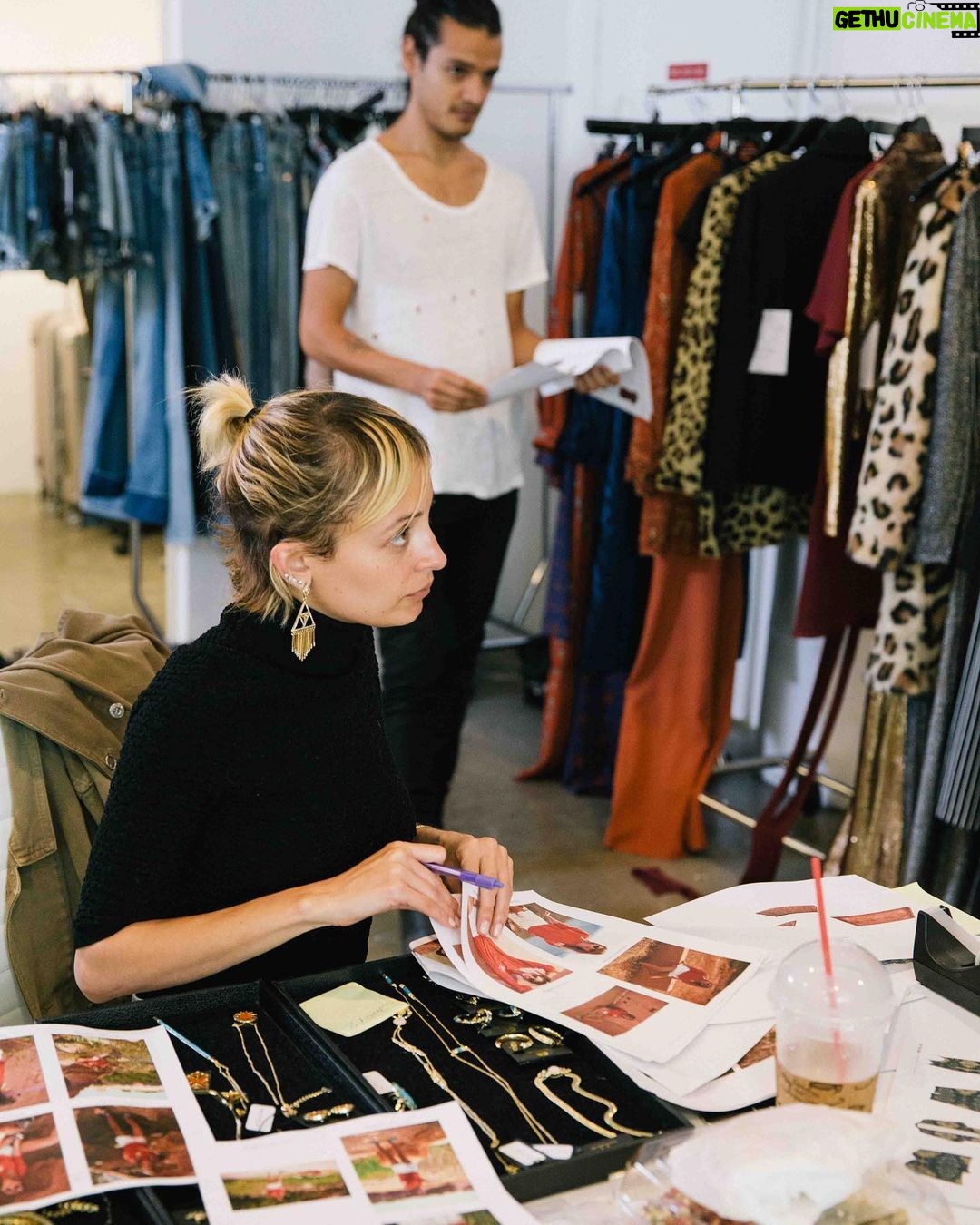 Nicole Richie Instagram - TOMORROW 9/23 Im going live as the keynote speaker for #RevolveU to talk all things @houseofharlow1960 with @katherinepower and its going to be scandalous.