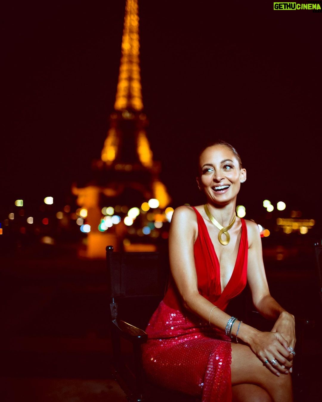 Nicole Richie Instagram - It all started here. @makingthecuttv is finally here and premiering TODAY on @amazonprimevideo 💋 Tour Eiffel