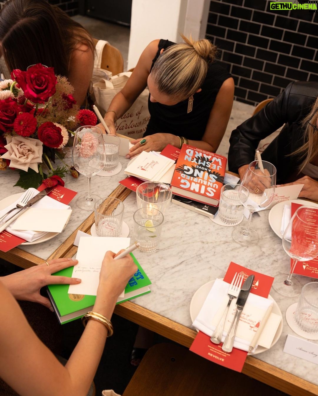 Nicole Richie Instagram - Our 1st book exchange and wine bar was 💯. @houseofharlow1960 @revolve 📸 @jordankelseyknight Saffy's