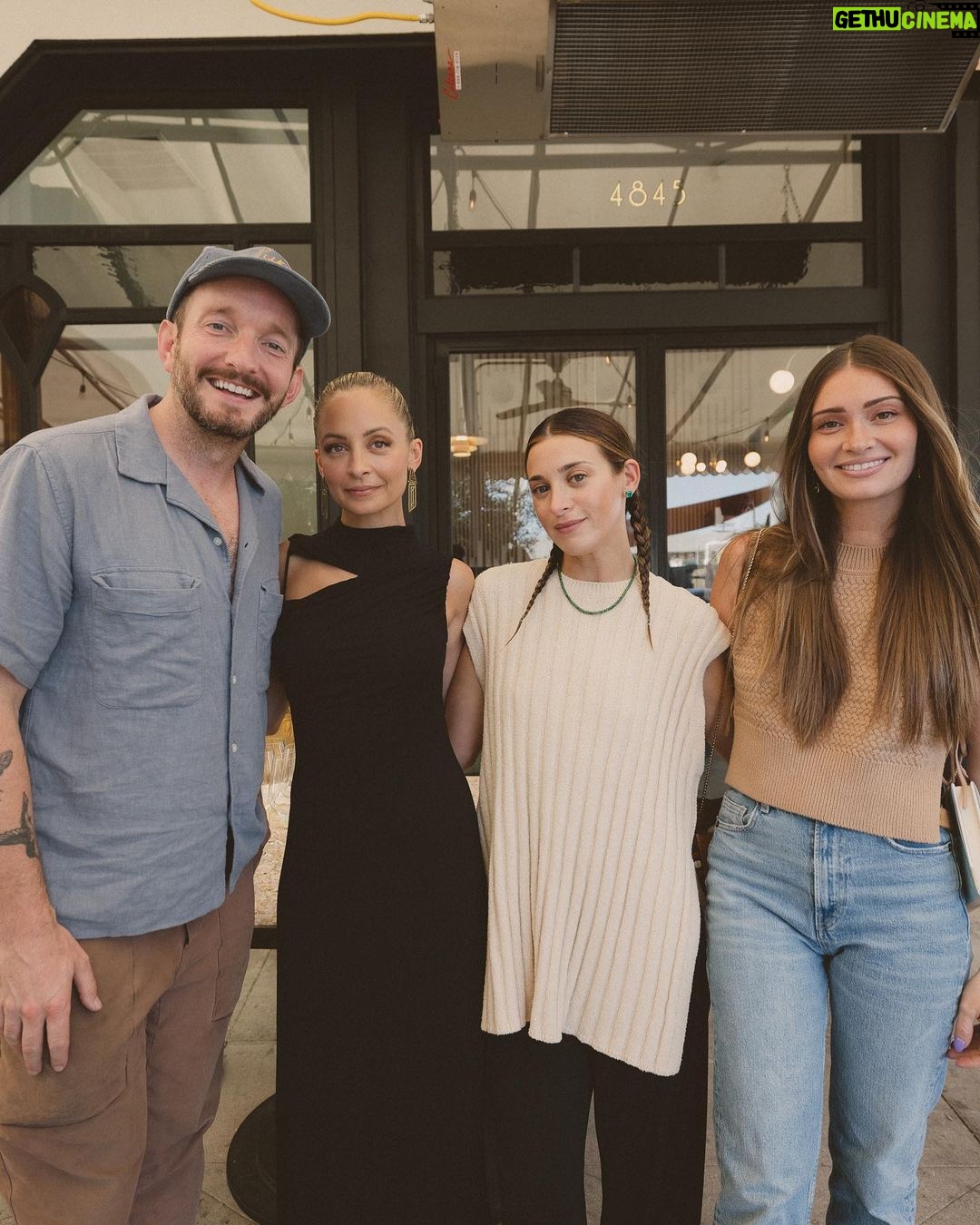 Nicole Richie Instagram - Our 1st book exchange and wine bar was 💯. @houseofharlow1960 @revolve 📸 @jordankelseyknight Saffy's
