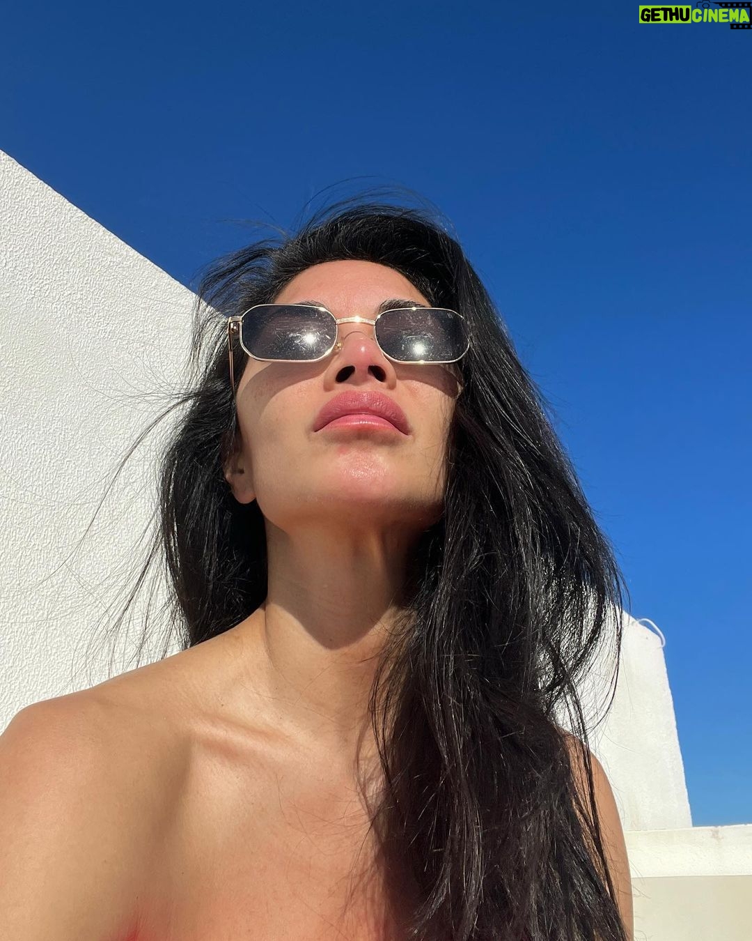 Nicole Scherzinger Instagram - After 5 months without a break, got to get away for the weekend. Feel the sun again on my skin. Eat everything in sight. Breathe. Let go. And finally take it all in…