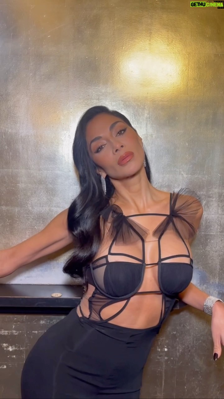Nicole Scherzinger Instagram - BTS of the @nytimes shoot 📸