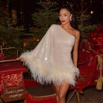 Nicole Scherzinger Instagram - ☃️🎄❄️🎁✨