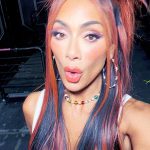Nicole Scherzinger Instagram – Tonight’s 2000s look for @maskedsingerfox is giving y2k hunnyyy 💅🏽

Glam by: @miyakemakeup @dimitrishair @highheelprncess