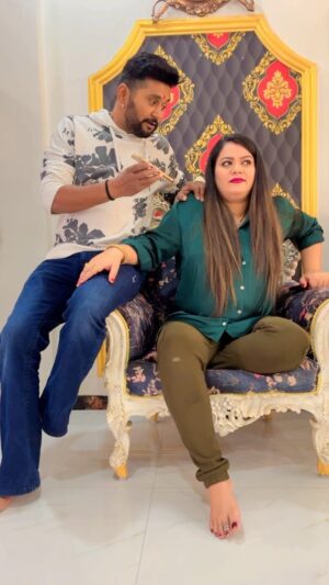 Nidhi Jha Instagram - भाग क्यों रही हो, सुन के जाओ🤪🤪🤪
#nemonikkuforever🧿❤️ #Yk #yashkumarr #follow #like #share