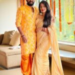 Nidhi Jha Instagram – मेरी चाहतें तुमसे अलग कहाँ हैं,

दिल की बाते तुमसे छुपी कहाँ हैं,

तुम साथ रहो दिल में धड़कन की जगह,

फिर जिन्दगी को साँसों की जरूरत कहाँ हैं♥️

#nemonikkuforever🧿❤️