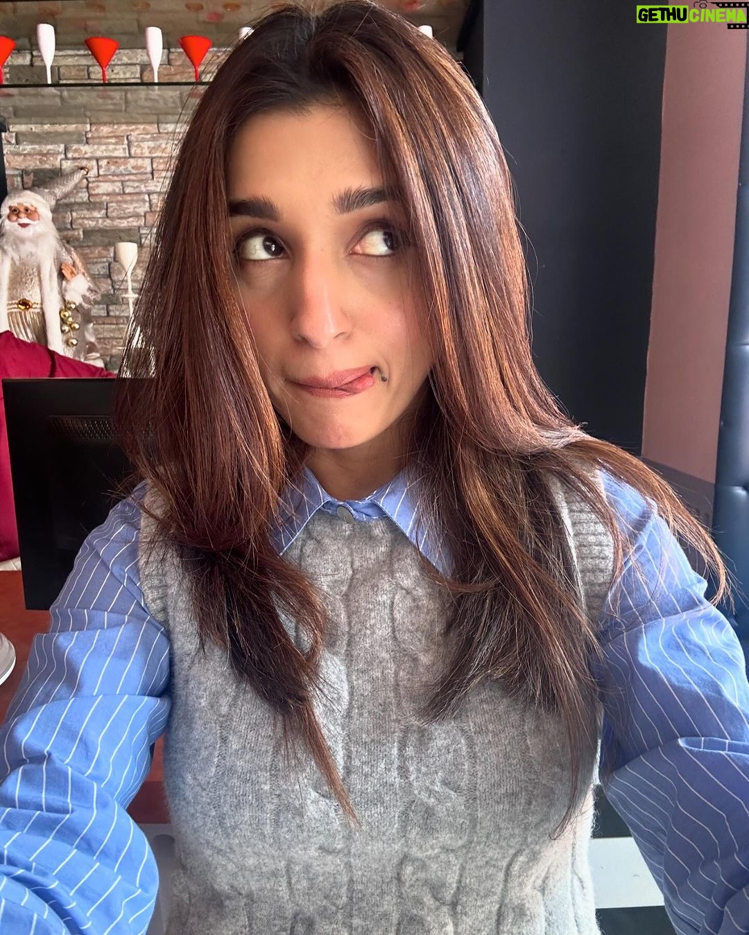 Nidhi Shah Instagram - Reflecting on today’s moments. . . . #bts