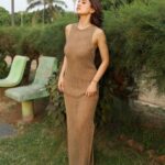 Nidhi Shah Instagram - 🤎 . . Shot by - @bharat_rawail Wearing- @massimodutti Styled by - @stylistshikhar