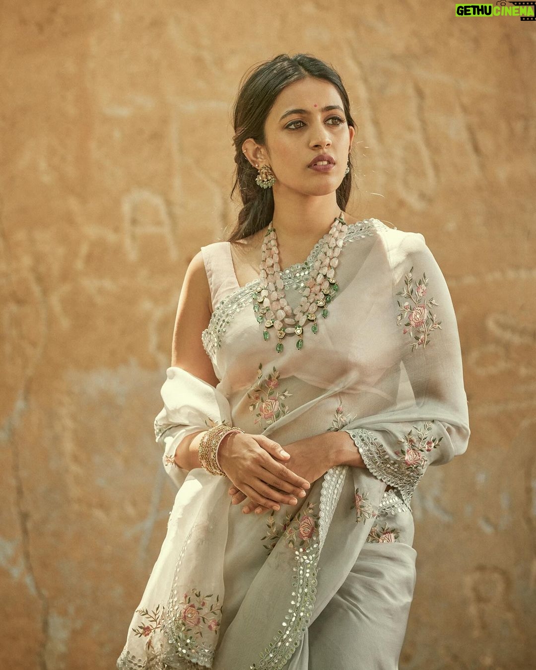 Niharika Konidela Instagram - Celebrating Goddess Kalarathri, Grey depicts destruction and liberation 🩶 . Shot by @arifminhaz Styled by @prashantiramesh HMU @ravi_pasupuleti Photo Asst @__azmathajju @thema.rudrani Styling Asst - @phani__reddy