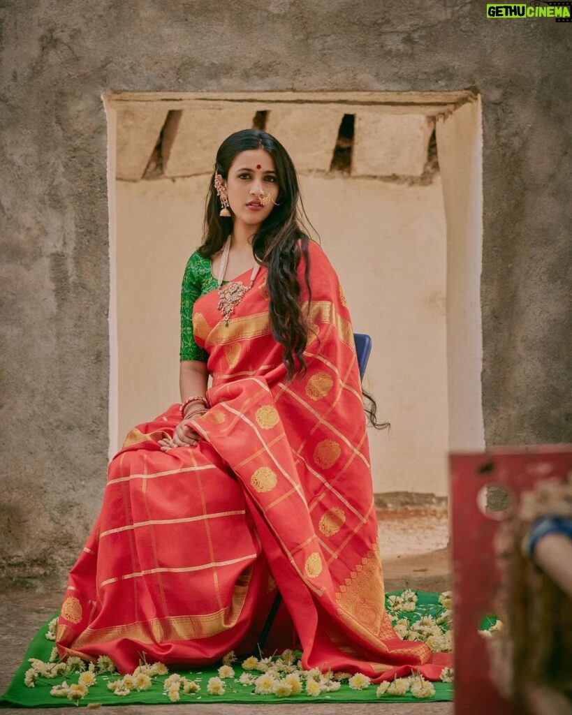 Niharika Konidela Instagram - Goddess Chandraghanta, a symbol of beauty and bravery Red signifies fierce and valiance. Shot by @arifminhaz Styled by @prashantiramesh Jewels @shopkitakaturi HMU @ravi_pasupuleti Photo Asst @__azmathajju @thema.rudrani Styling Asst - @phani_reddy