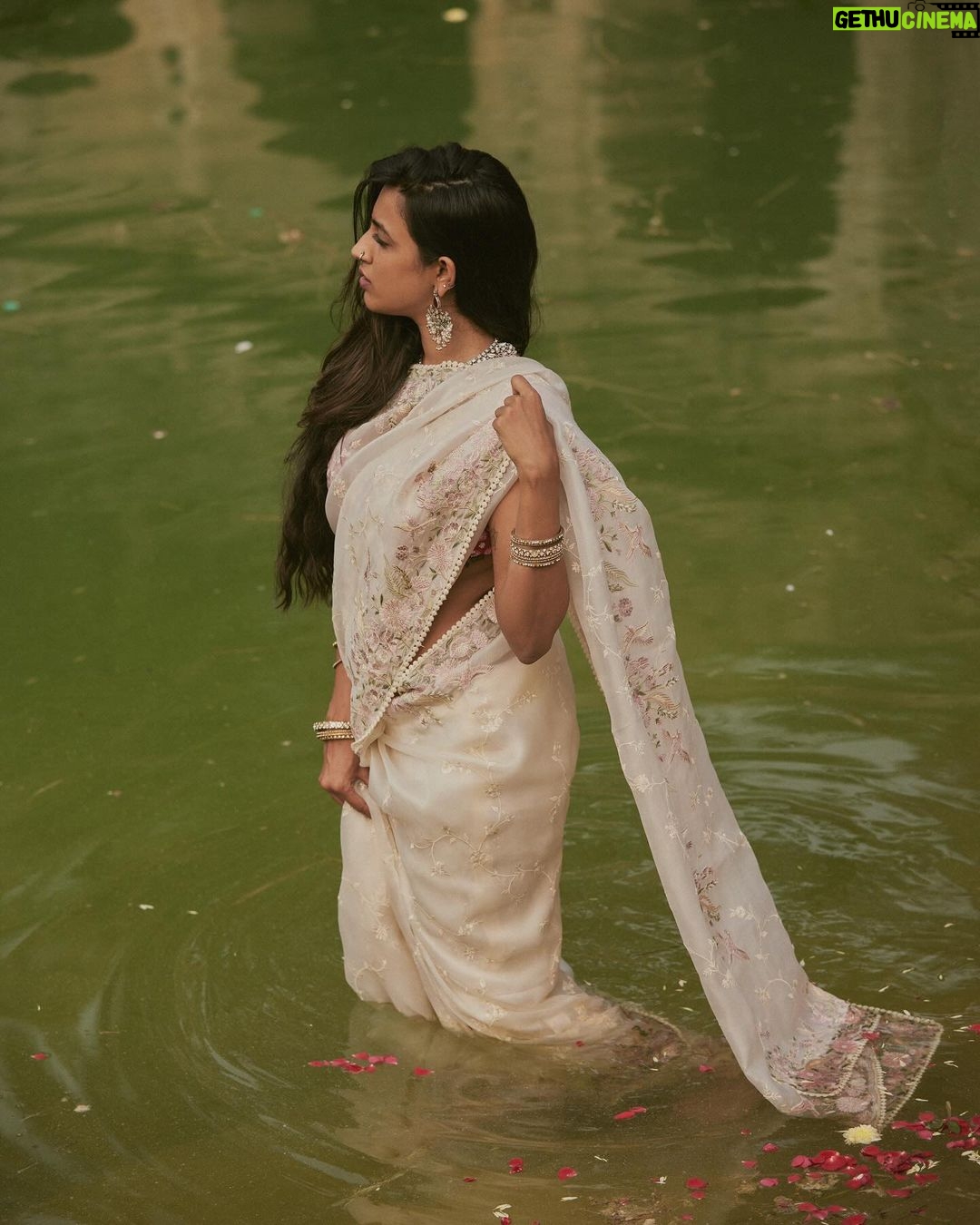 Niharika Konidela Instagram - Celebrating goddess Bramhacharini White is the embodiment of wisdom and knowledge. . Shot by @arifminhaz Styled by @prashantiramesh Jewels @shopkitakaturi HMU @ravi_pasupuleti Photo Asst @azmath_ajju @thema.rudrani Styling Asst - @phani__reddy