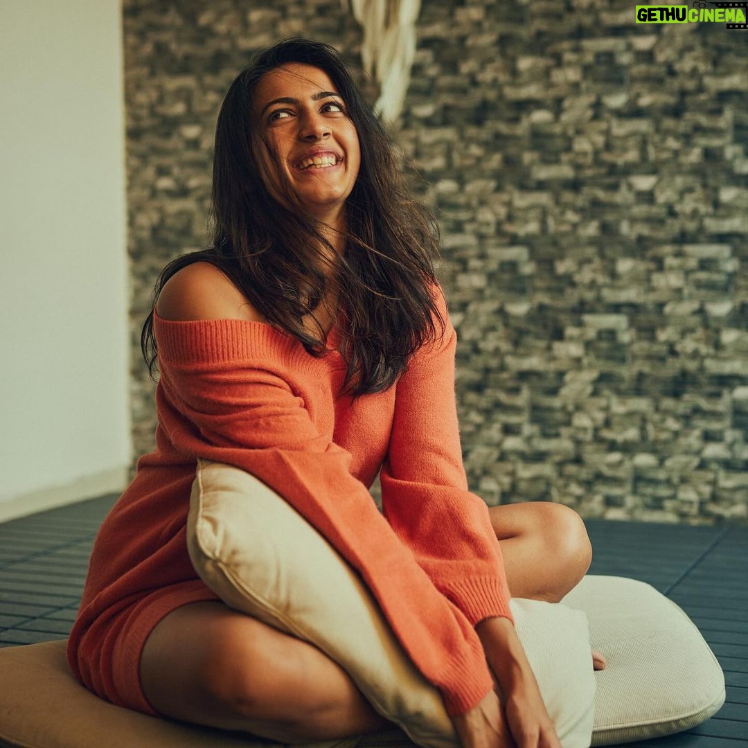 Niharika Konidela Instagram - Laugh a little. Love a little more. . @arifminhaz @prashantiramesh