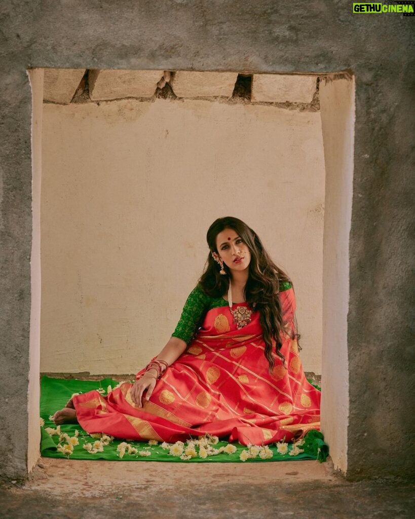Niharika Konidela Instagram - Goddess Chandraghanta, a symbol of beauty and bravery Red signifies fierce and valiance. Shot by @arifminhaz Styled by @prashantiramesh Jewels @shopkitakaturi HMU @ravi_pasupuleti Photo Asst @__azmathajju @thema.rudrani Styling Asst - @phani_reddy