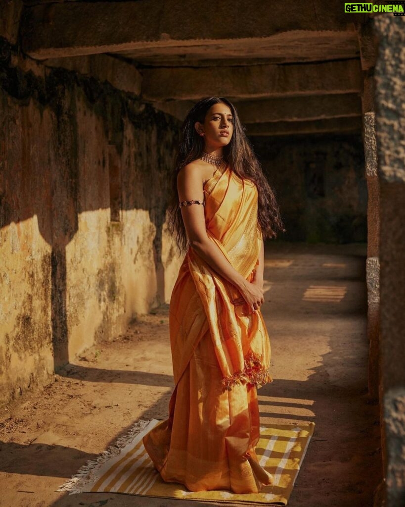 Niharika Konidela Instagram - Shailaputri, daughter of the mountains 🏔 Orange depicts radiance, strength and grace. . Saree @paaprikastore Choker @shopkitakaturi Asst by @phani__reddy