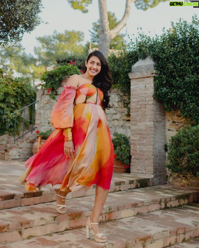 Niharika Konidela Instagram - These flowy dresses are my vibe 🌈 . @ashwin_ash1 @hassankhan_3 @mahimamahajanofficial @alankarmakeupstudio @thehouseontheclouds