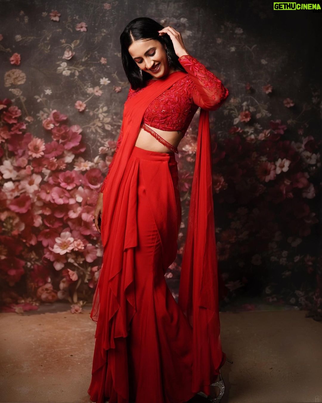 Niharika Konidela Instagram - Feeling a little bit red . . Outfit: @tanva_by_deepika Jewellery : @shopriyaaofficial Styling: @sandhya_sabbavarapu @team_sandhya Styling team: @sunandini_vijjagiri @manisha_manu28 HMU @ravi_pasupuleti Photography: @screamstudiosbyharsha
