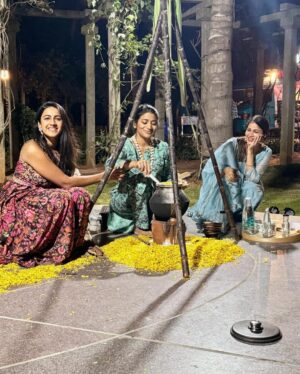 Niharika Konidela Instagram - Behind the scenes from our Sankranthi! 🩷🤍