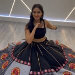 Nikita Dutta Instagram – Now years old when I discovered this hack of getting the perfectly settled skirt post a twirl 😛
Courtesy: @thangaatgarba 💛
.
#NavratriIsComing 💃 #RuperiValut 
.
.
P.S.: this song and @jonitamusic ‘s voice 🤌🩷