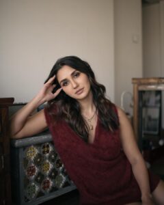 Nikita Dutta Instagram - 🥀🥀🥀 . . . . . . 📸: @bharat_rawail HMU: @mitavaswani @aaliyahussainhairmakeupcreator Styled by @bombaebyaisha