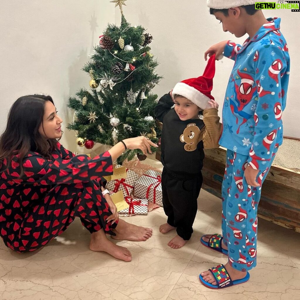 Nikita Dutta Instagram - It was a merry Christmas indeed with PJs and presents! Going to be an obsessed aunt for life 🍒🌲❄️
