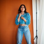 Nikita Dutta Instagram - Swipe for December blues ❄️🩵 . . . . 📸: @bharat_rawail HMU: @mitavaswani @aaliyahussainhairmakeupcreator Styled by @bombaebyaisha