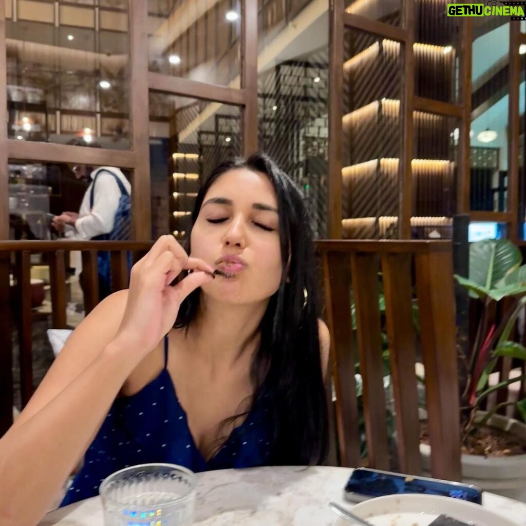 Nikita Dutta Instagram - Something about messily eating chocolate with bare hands 👻 🤤