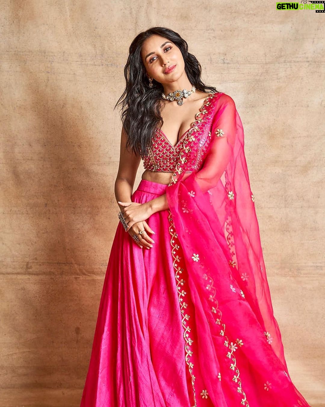 Nikita Dutta Instagram - This can be a reminder that Scorpio season has begun ππ©· . . . . πΈ: @saurabh_sonkar HMU: @mitavaswani @hairstylebysudha Styled by @kareenparwani Team: @ananyaakhanna @tanisha7jain Outfit: @anishashettyofficial @kadecommunications Jewellery: @ishhaara @ascend.rohank Rings: @shayagrams @mintandmilkpr