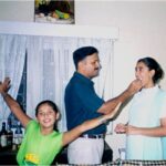 Nikita Dutta Instagram - Happy birthday to the contact on my phone saved as Rear Admiral Daddy. May we keep fighting WITH each other FOR each other always 😅🩷 I love you daddykins 🤗 @akdutta59