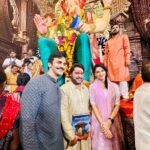 Nikita Dutta Instagram – Last night with the team of #GharatGanpati 🌸🩷
Something immensely satisfying about bowing down to the mighty #LalbaughchRaja 
Thank you Bappa 😇🙌
@navjyot_bandiwadekar @bhushan_pradhan @navigns