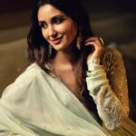 Nikita Dutta Instagram - 🥑 🤍 Embracing the current trend of, delulu is the solulu 😉 . . . . Styled by @malvika_tater Assisted by @vrutiiiiiiii Wearing @ease_kv @viralmantra Jewellery @tadaccessories HMU: @dellsi.mody @hairstylebysudha Managed by @janviiishettyyy 📸: @shailendra_pardeshi