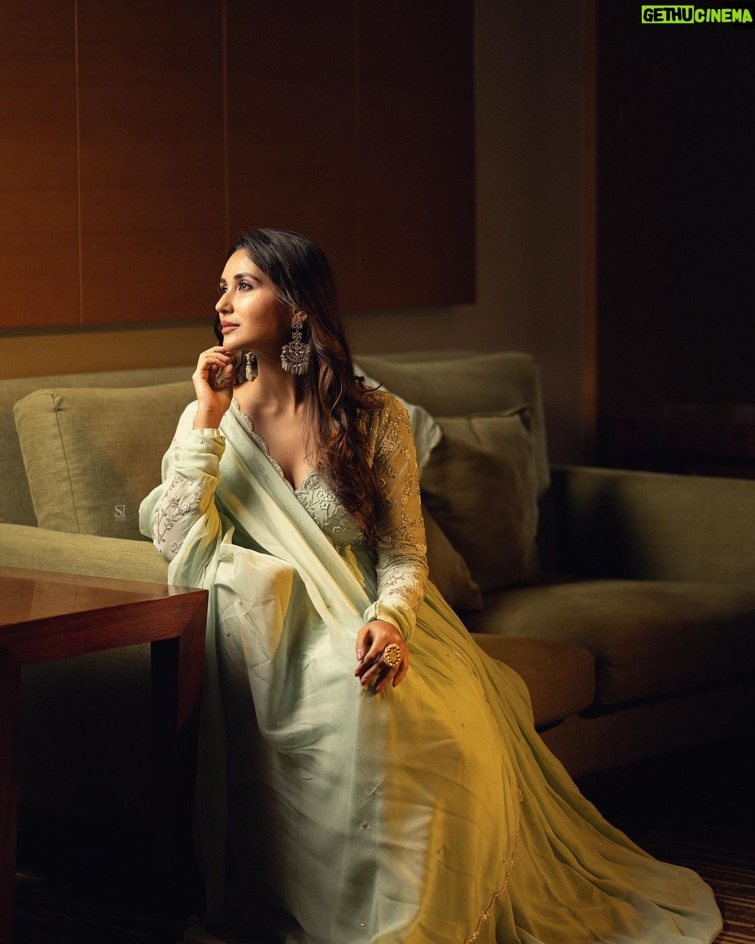 Nikita Dutta Instagram - 🥑 🤍 Embracing the current trend of, delulu is the solulu 😉 . . . . Styled by @malvika_tater Assisted by @vrutiiiiiiii Wearing @ease_kv @viralmantra Jewellery @tadaccessories HMU: @dellsi.mody @hairstylebysudha Managed by @janviiishettyyy 📸: @shailendra_pardeshi