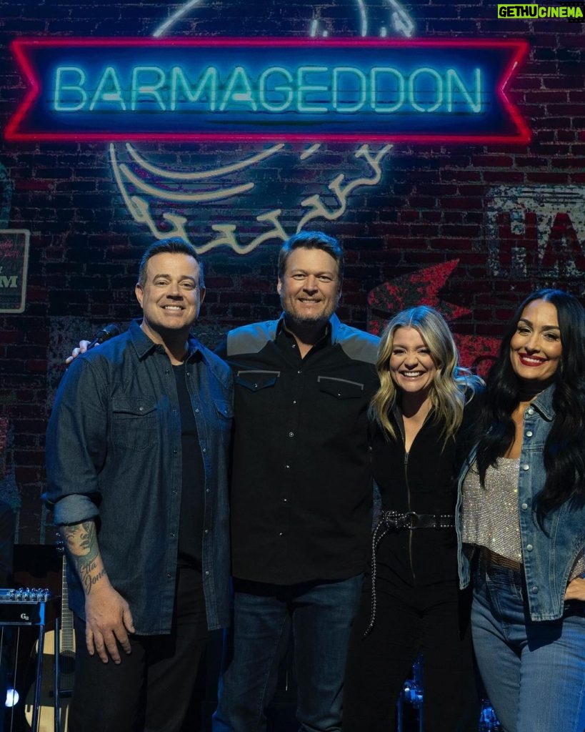 Nikki Garcia Instagram - When I tell you I have the coolest job in the world… I really do! 🥹🙌🏼💋 Can’t tell you how lucky I feel to host this show! Especially with two incredibly genuine and cool icons @blakeshelton & @carsondaly !! 🤠🍻🤠🧲 We are less than 30 mins away from the SEASON FINALE of @barmageddonusa and we have one of the coolest and most fun woman in country music today taking Blake on tonight @laurenalaina !!! We all had SO much fun!! Tune in! Or if you’re headed to bed set those DVR’s! 11pm EST only on @usanetwork 💋💋💋💋 Want to send some love to the entire Barmageddon fam! They made one incredible season! Love working with this team! Not only is everyone so cool and fun, they all work so damn hard! Here’s to all of you behind the scenes! 💋🍻❤️‍🔥