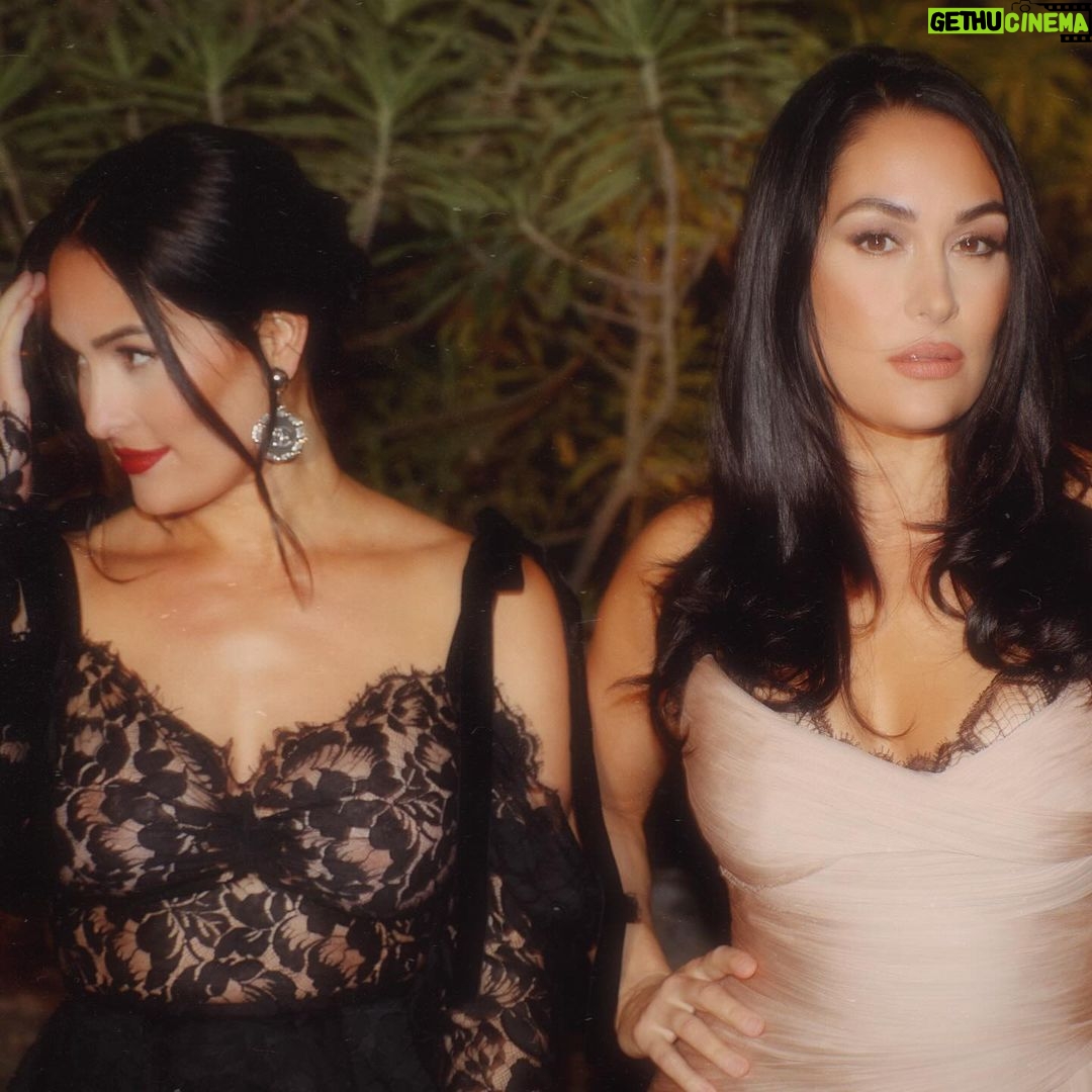 Nikki Garcia Instagram - AMAZON MGM STUDIOS VANITY FAIR PARTY Fun evening surrounded by incredibly talented people. Excited to present 3 Emmys tonight for 3 incredible categories at the Creative Arts Emmys! Good luck to everyone tonight and at the Golden Globes! Congrats to everyone who won last night as well! ๐โจ๐ค @nataliesaidi you created magic with only a few hours to find a dress! Love you! Canโt wait for tonight as well! Youโre the best! ๐ Glam by @honeybeileen & @cayleejolene And give up for Honey Bโs hubby Stevie @steilimagestudios on taking those first few pics ๐๐ผ