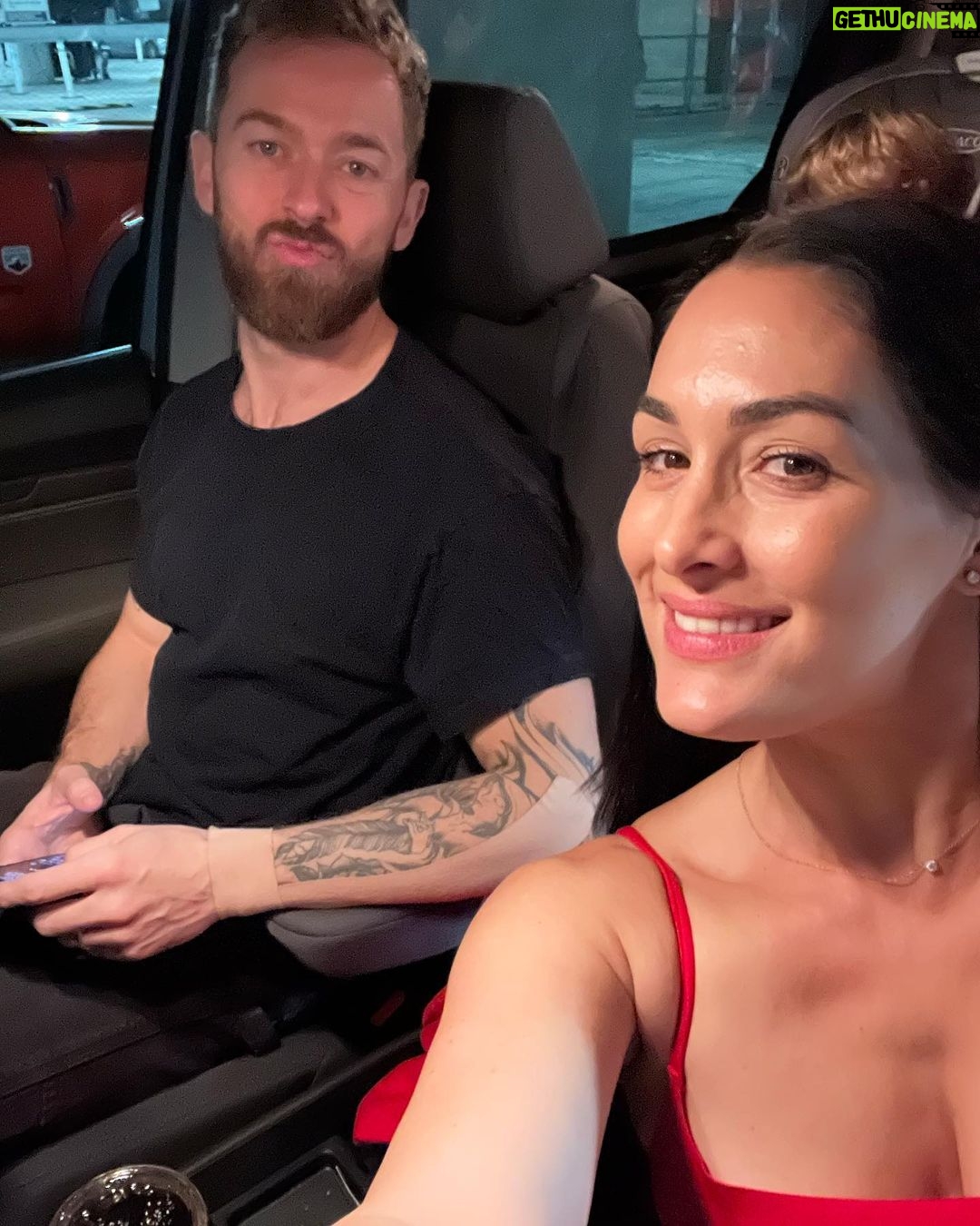 Nikki Garcia Instagram - 🎅🏻 photo dump throwback from LA 🥰