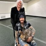 Nikki Sixx Instagram - We wanted to announce that we have a new baby girl. Shes 23 lbs and 43 inches long. It was a long labor but mom is doing good. Don’t ask. #TheWorldTour —Foto by the sexy but sometimes cranky @rosshalfin @motleycrue @defleppard W Brisbane