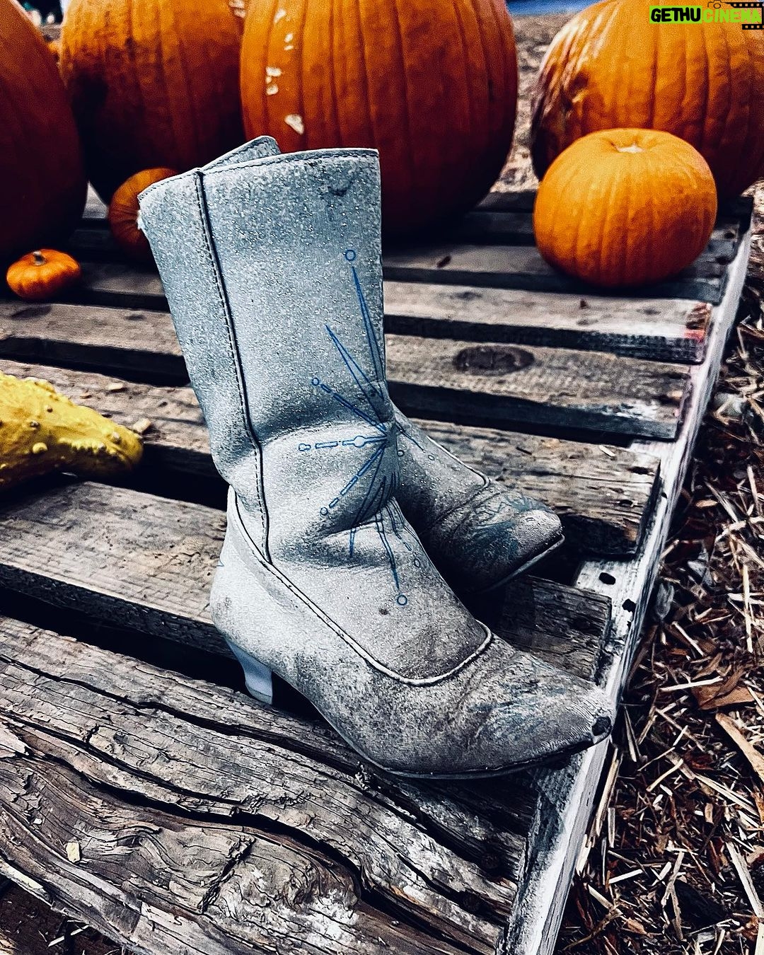 Nikki Sixx Instagram - Nice to be down in California for some Halloween fun before we leave on tour. Los Angeles, California