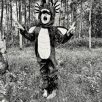 Nikki Sixx Instagram - Dangerous purple dragon found out in the aspen trees. I KNOW I PROBABLY OVER POST ABOUT MY FAMILY. But honestly,being a father gives me so much purpose in life. Priorities for me. 1.Sobriety ( without it I lose everything) 2.Family and my marriage( +friends) 3.Creativity 4.Career What about you? 1. 2. 3. 4.
