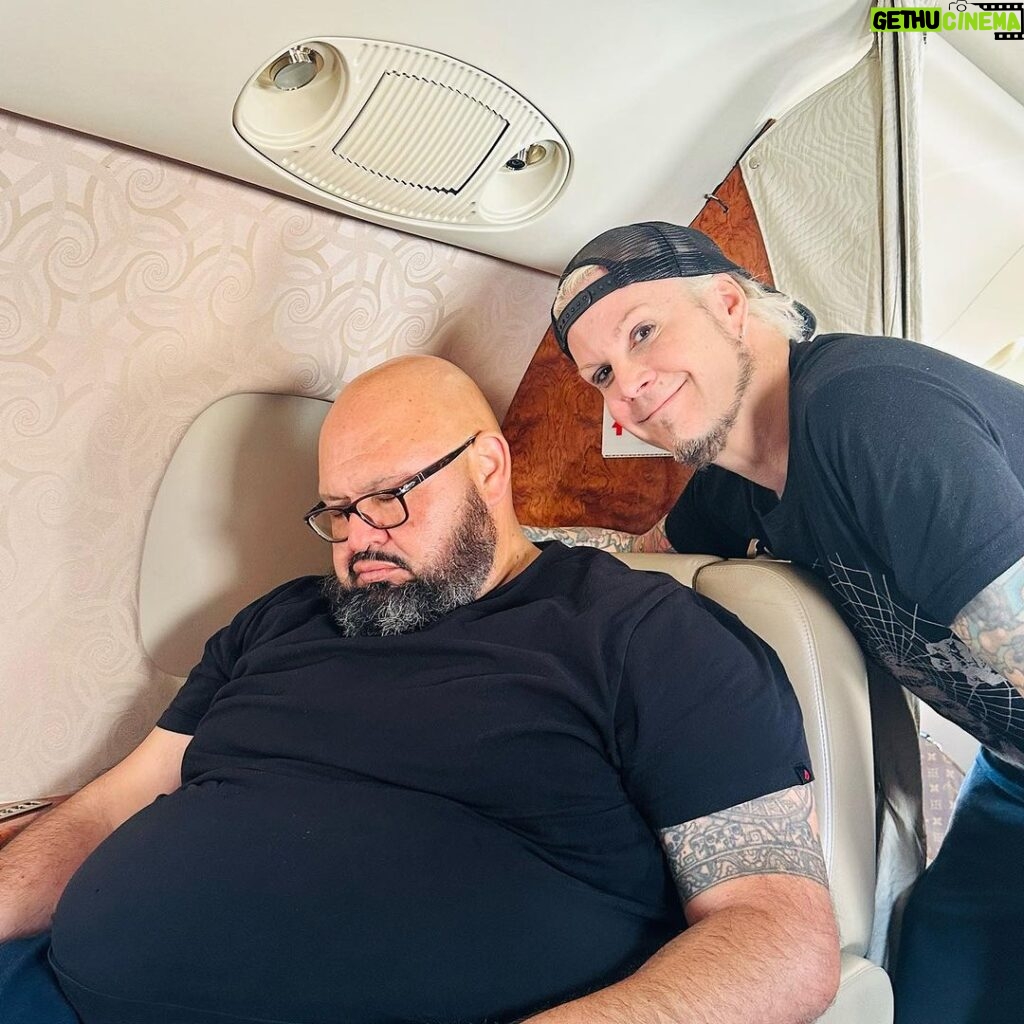 Nikki Sixx Instagram - Nice flight to El Paso. Sugar bear slept the whole way. Hopefully he will be in a better mood after. 🐻 ✈️ #SugarBearAir El Paso, Texas