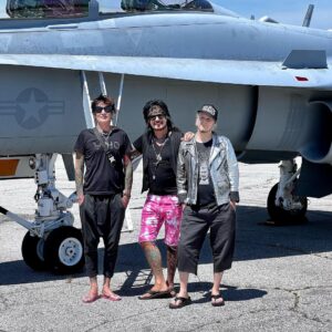 Nikki Sixx Instagram - Nice flight to El Paso. Sugar bear slept the whole way. Hopefully he will be in a better mood after. 🐻 ✈️ #SugarBearAir