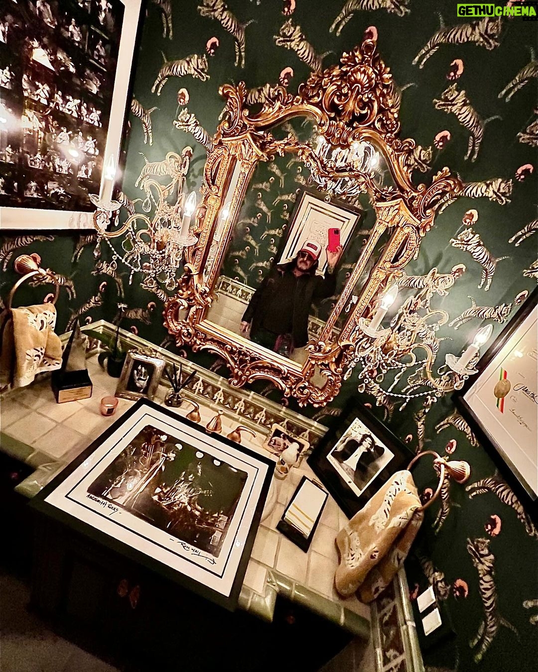 Nikki Sixx Instagram - Spring cleaning or something like that? Wife is away working and I got the itch.